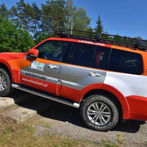 Gwiazdy rywalizowały w terenówkach Mitsubishi podczas VIP CROSS 2016