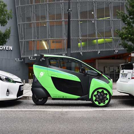 Toyota i-Road zdobywa Grenoble