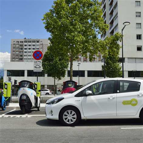 Toyota i-Road zdobywa Grenoble