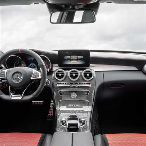 Nowy Mercedes C63 AMG już oficjalnie