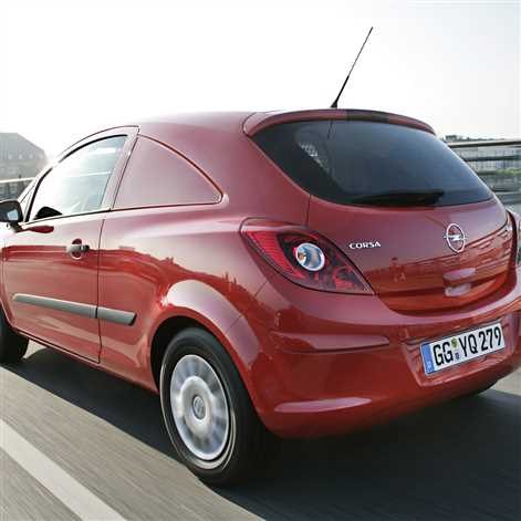 Modele Adam i Corsa wzywane do serwisu