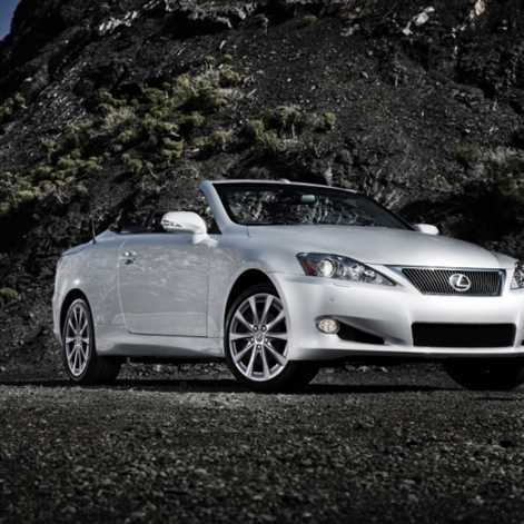 Lexus IS: historia udanego modelu