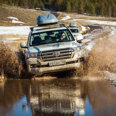 Toyotą Land Cruiser na Mount Everest