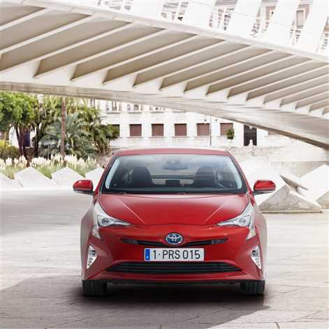 Nowa Toyota Prius jeszcze bardziej wydajna i dynamiczna
