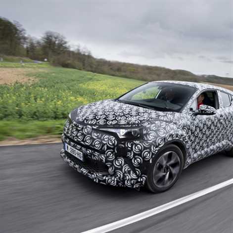 Pierwsza jazda Toyotą C-HR z jej głównym inżynierem