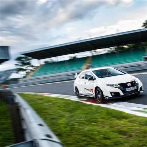 Civic TYPE R bije kolejne rekordy