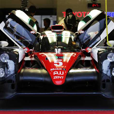 Zacięta walka Toyoty i Porsche w 24h Le Mans