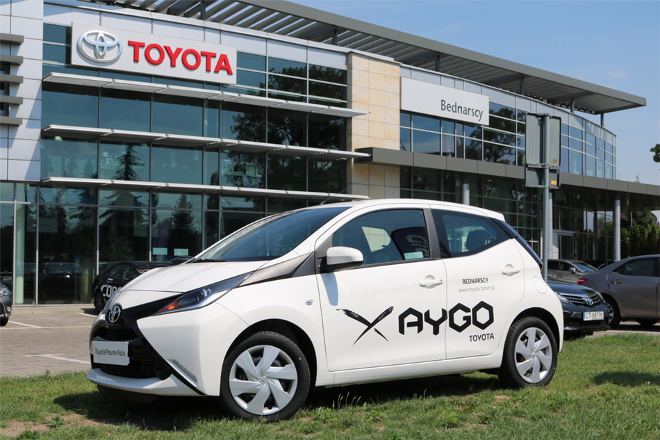 Toyota Aygo X-Play + X-Touch Benzyna, 2016 r.