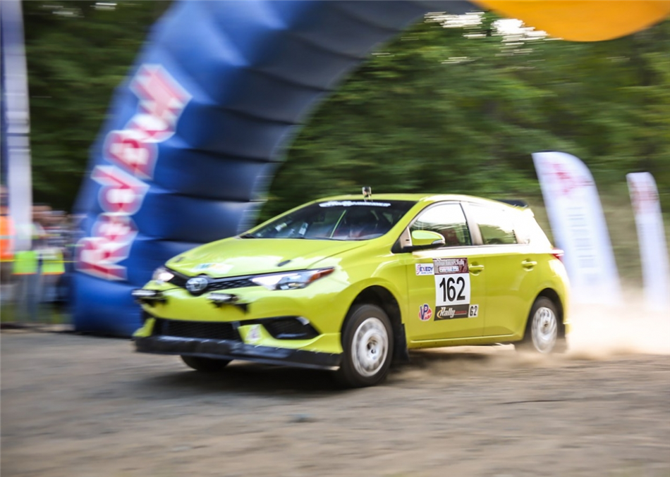 Czy Toyota Auris to auto rajdowe?