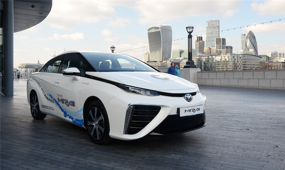 Toyota Mirai uhonorowana przez magazyn AutoVolt