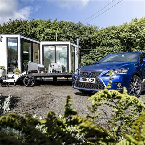 Lexus z bioplastikiem