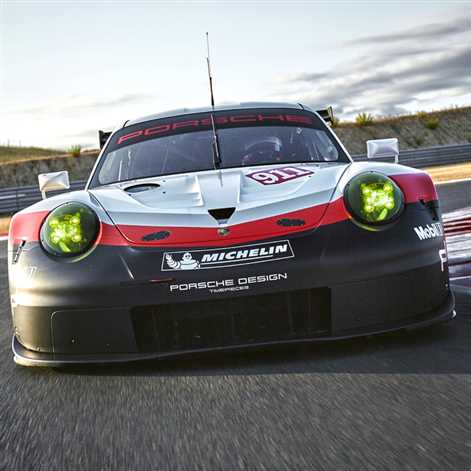 Nowe 911 RSR na Le Mans