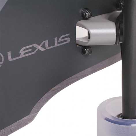 Longboard od Lexusa