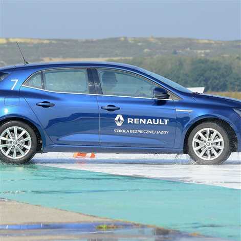 Sukces Szkoły Bezpiecznej Jazdy Renault