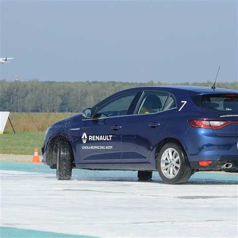 Sukces Szkoły Bezpiecznej Jazdy Renault