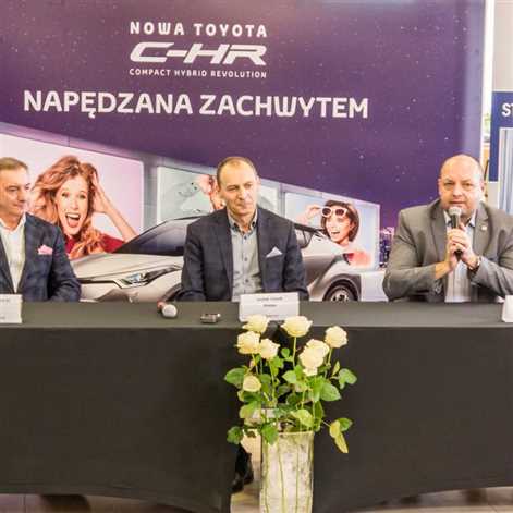 Siatkarze z klubu Effector Kielce będą jeździć hybrydowymi crossoverami Toyota C-HR