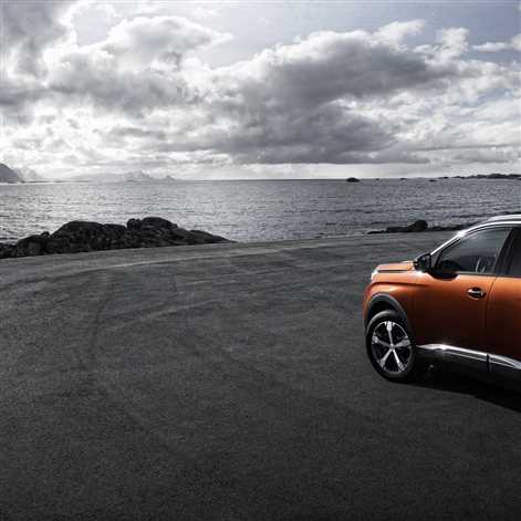 Nowy SUV PEUGEOT 3008 nagrodzony na Międzynarodowym Festiwalu Samochodowym