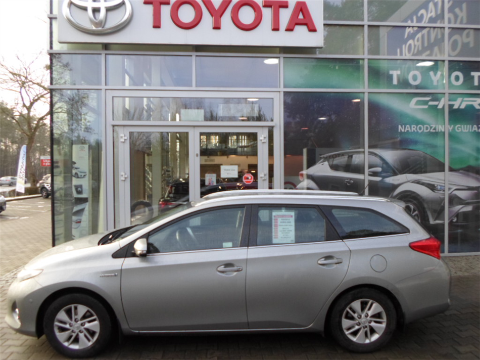 Toyota Auris Hybrid 135 Prem+Comf+Navi Hybryda, 2013 r.