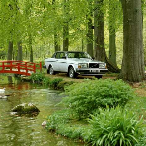 Zaprojektowany w Szwecji, produkowany we Włoszech – Volvo 262C kończy 40 lat