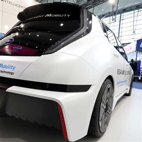 Nissan prezentuje rozwiązania, mające przyspieszyć rozwój autonomicznej jazdy