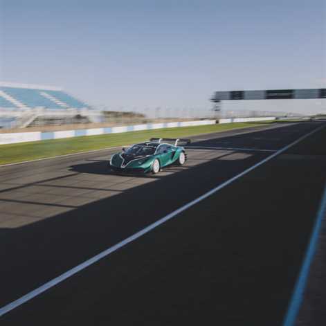 Wyścigowa i drogowa Arrinera na Motor Show Poznań 2017