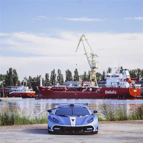 Wyścigowa i drogowa Arrinera na Motor Show Poznań 2017