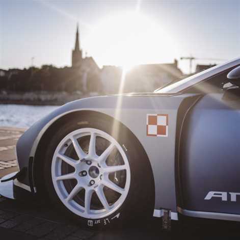 Wyścigowa i drogowa Arrinera na Motor Show Poznań 2017