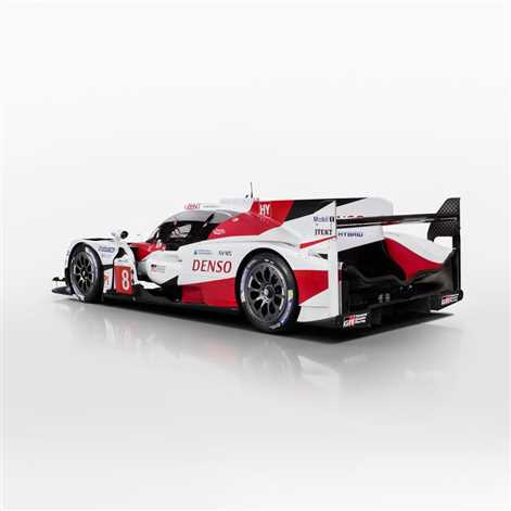 Debiut zmodernizowanej Toyoty TS050 Hybrid na torze Monza