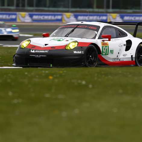 Porsche 911 RSR zaczyna sezon światowych mistrzostw WEC od miejsca na podium