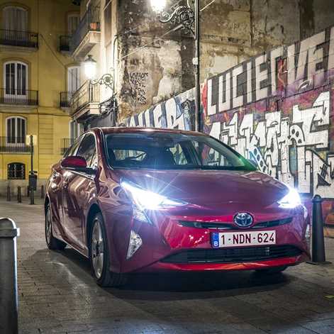 Nowa Toyota Prius – japońska rewolucja w świecie… taksówek!