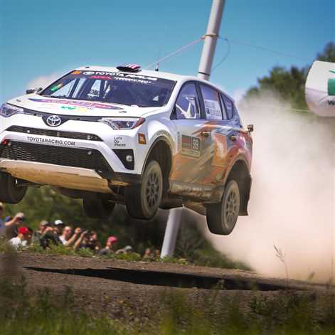 Niezwyciężona Toyota Rally RAV4 Ryana Millena