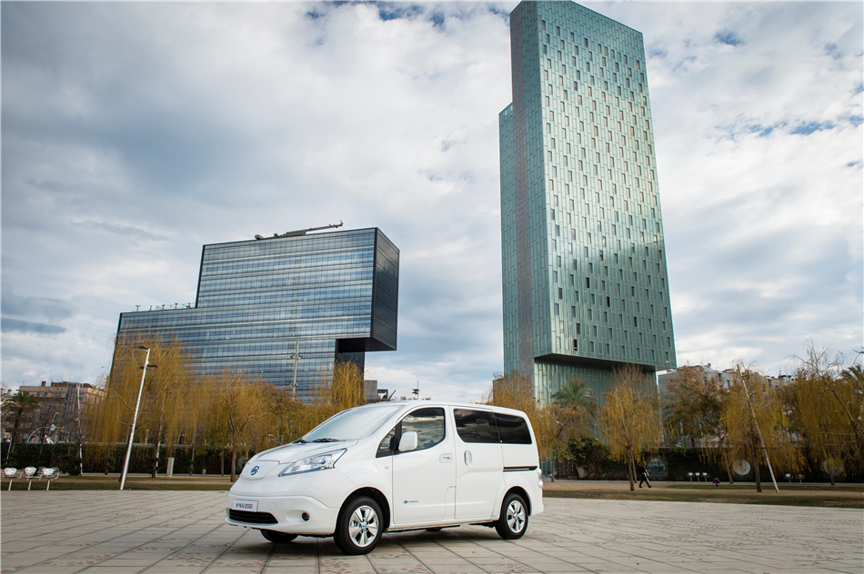 Premiera nowego Nissana e-NV200 ze zwiększonym zasięgiem