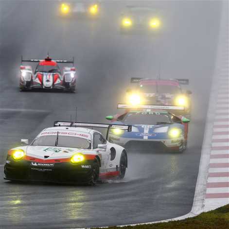 Podwójne podium dla 911 RSR