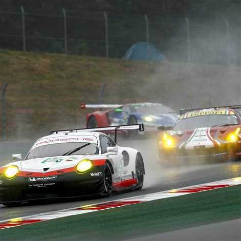 Podwójne podium dla 911 RSR