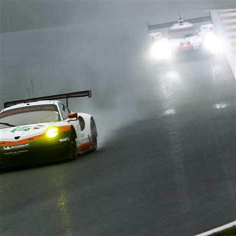 Podwójne podium dla 911 RSR