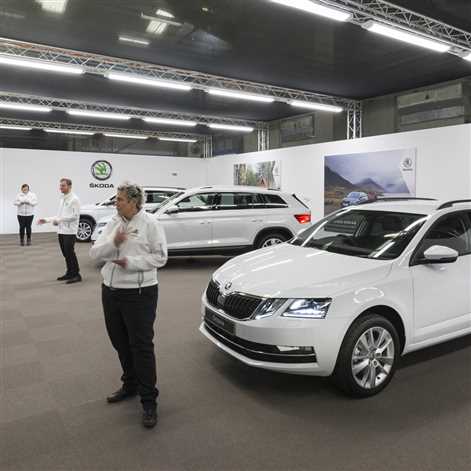 Škoda zaprezentowała wirtualne salony