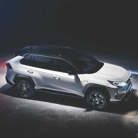 Toyota pokazała nowe RAV4