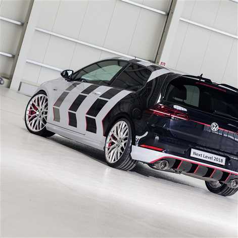 Stażyści zaprojektowali własne Golfy