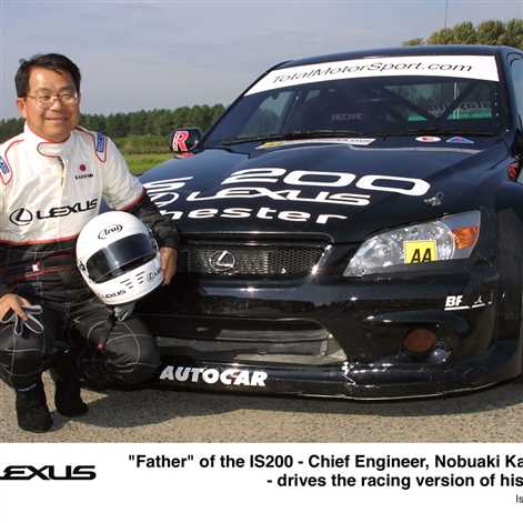 Inteligentny sportowiec z charakterem. Lexus IS ma 20 lat