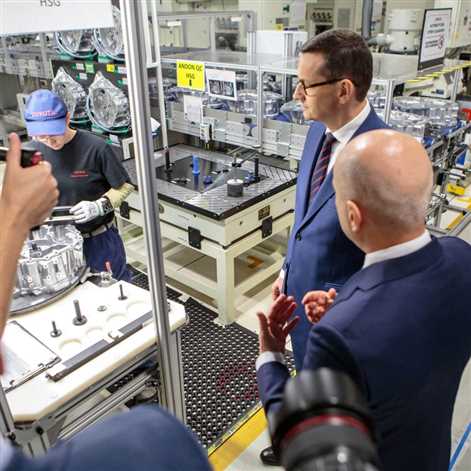 Polska fabryka Toyoty podwoi produkcję elektrycznych napędów do hybryd