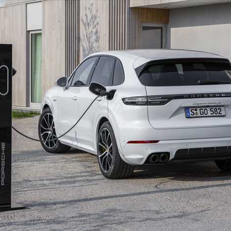 Najmocniejszy SUV Porsche to hybryda