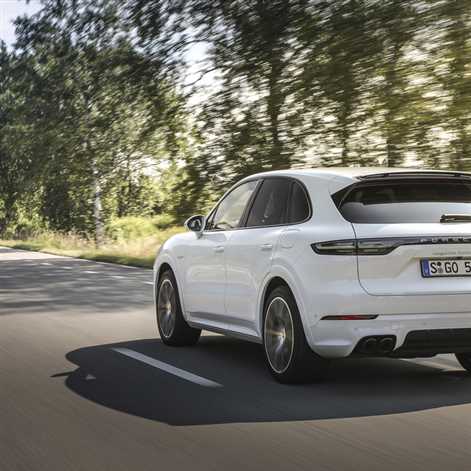Najmocniejszy SUV Porsche to hybryda