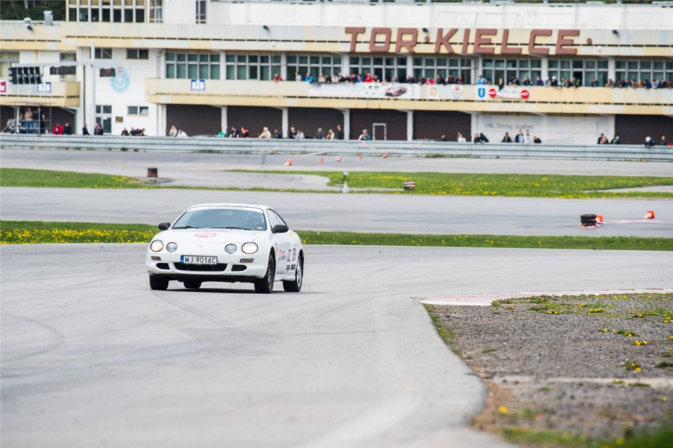 Majówka z Classicauto Cup nie tylko dla samochodów klasycznych