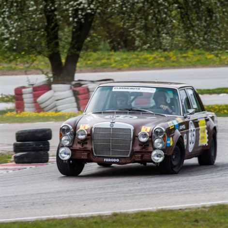 Majówka z Classicauto Cup nie tylko dla samochodów klasycznych