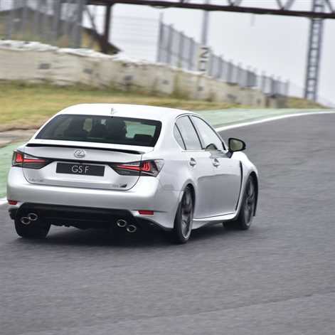 Lexus GS F: technika w służbie człowieka