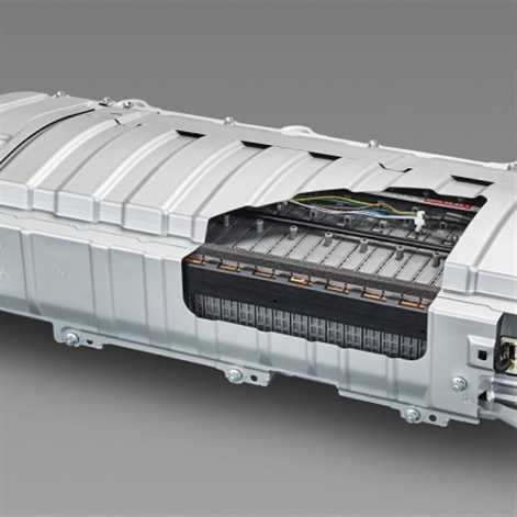 Toyota stworzy samochody elektryczne z baterią ze stałymi elektrolitami