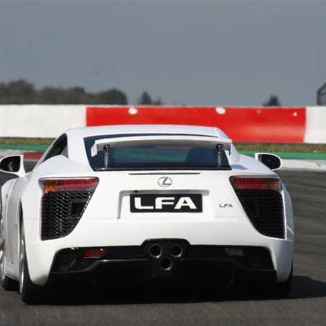 Lexus LC F – następca LFA?