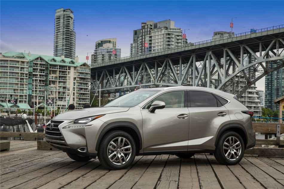 Lexus triumfuje w USA