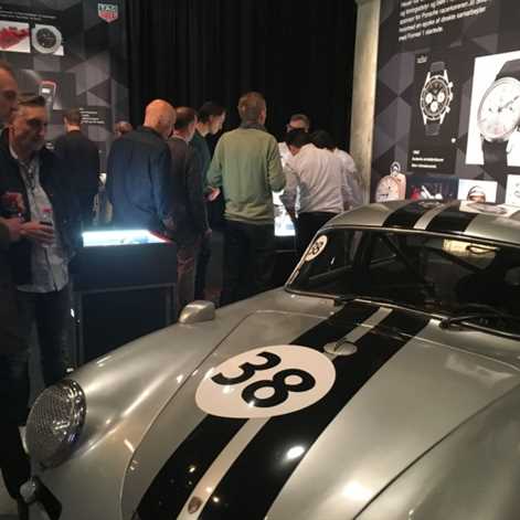 TAG Heuer przedstawia historię zegarków i wyścigów