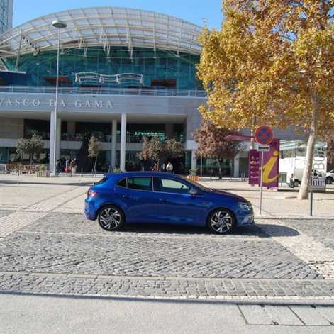 [TEST / PIERWSZA JAZDA] Renault Megane GT: lubi zakręty, kusi gadżetami